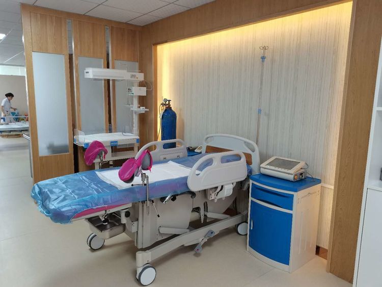 家人陪伴式分娩产房