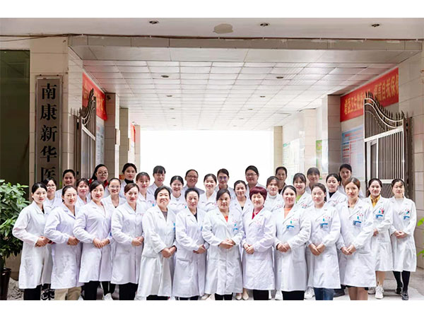 妇产科医护人员合影